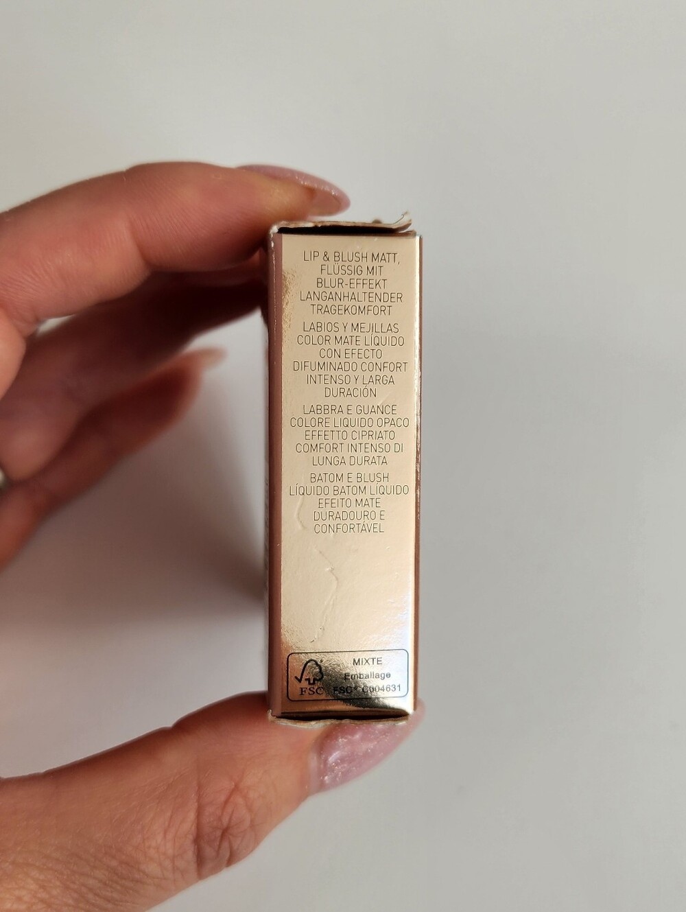 Valentino Liquirosso 2-in-1 Soft Matte Lip Blush #109R Warm Rose Luxury Makeup - Picture 3 of 3